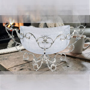 صحن كريستال مضلع مع قاعدة نحاسية لون فضي